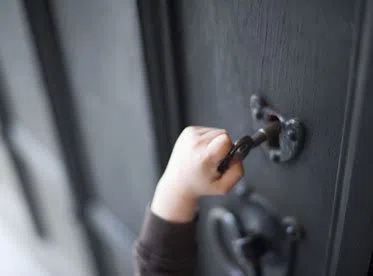 Locksmith Master Shop Doylestown, PA 215-712-1141 Locksmith Master Shop Doylestown, PA 215-712-1141 - 7-Door-Unlock